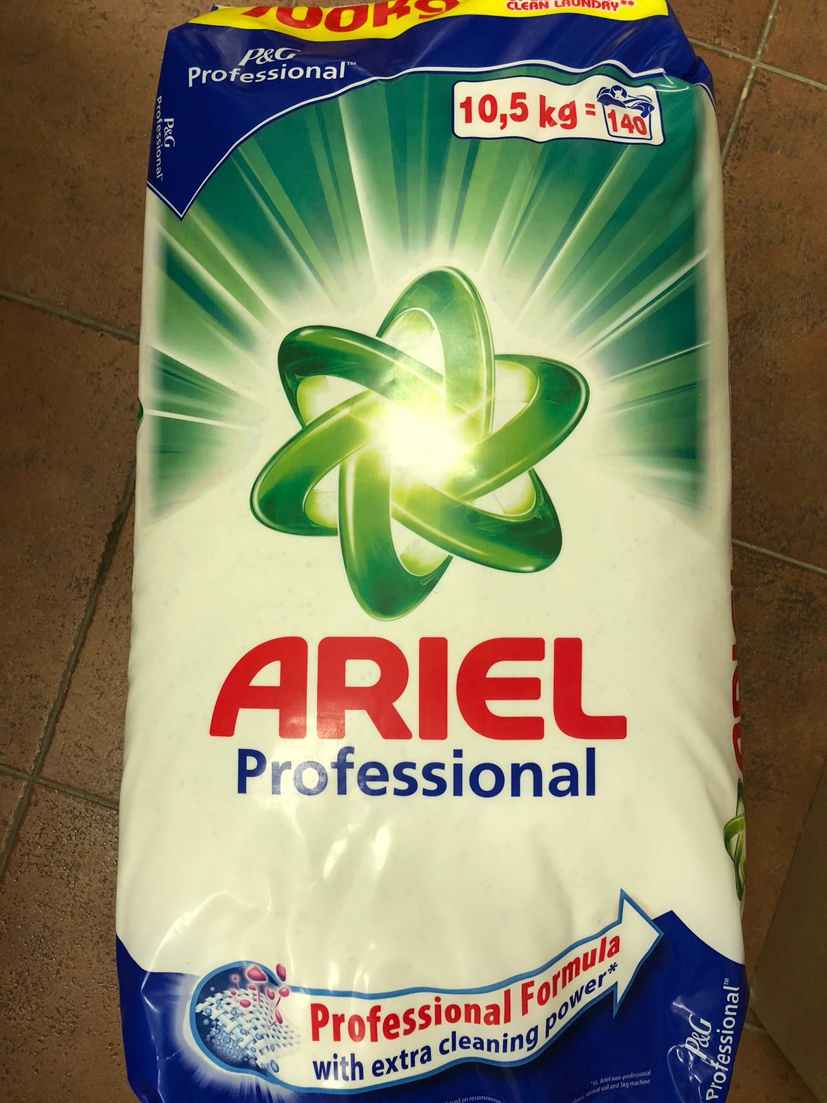 ARIEL Profesional Regular 10,5kg